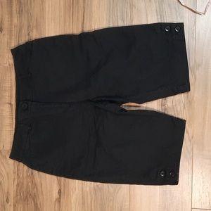 Briggs New York Petite Black Bermuda shorts with button details Size 8P